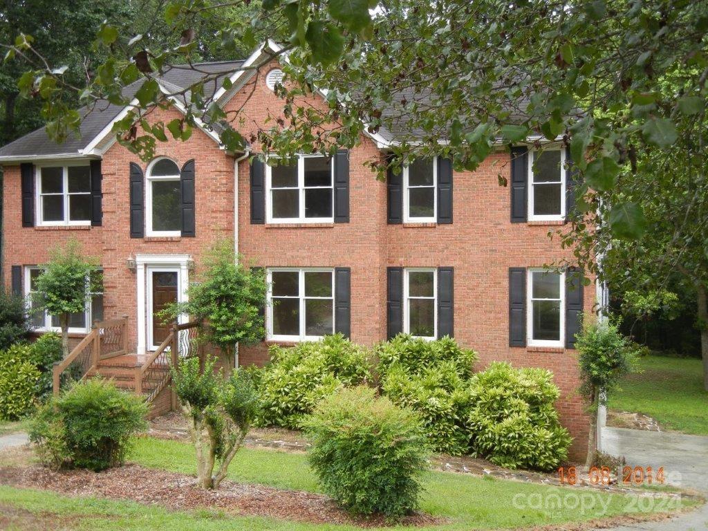 Property image 1 at 3800 Oldfield Road, Charlotte, NC 28226