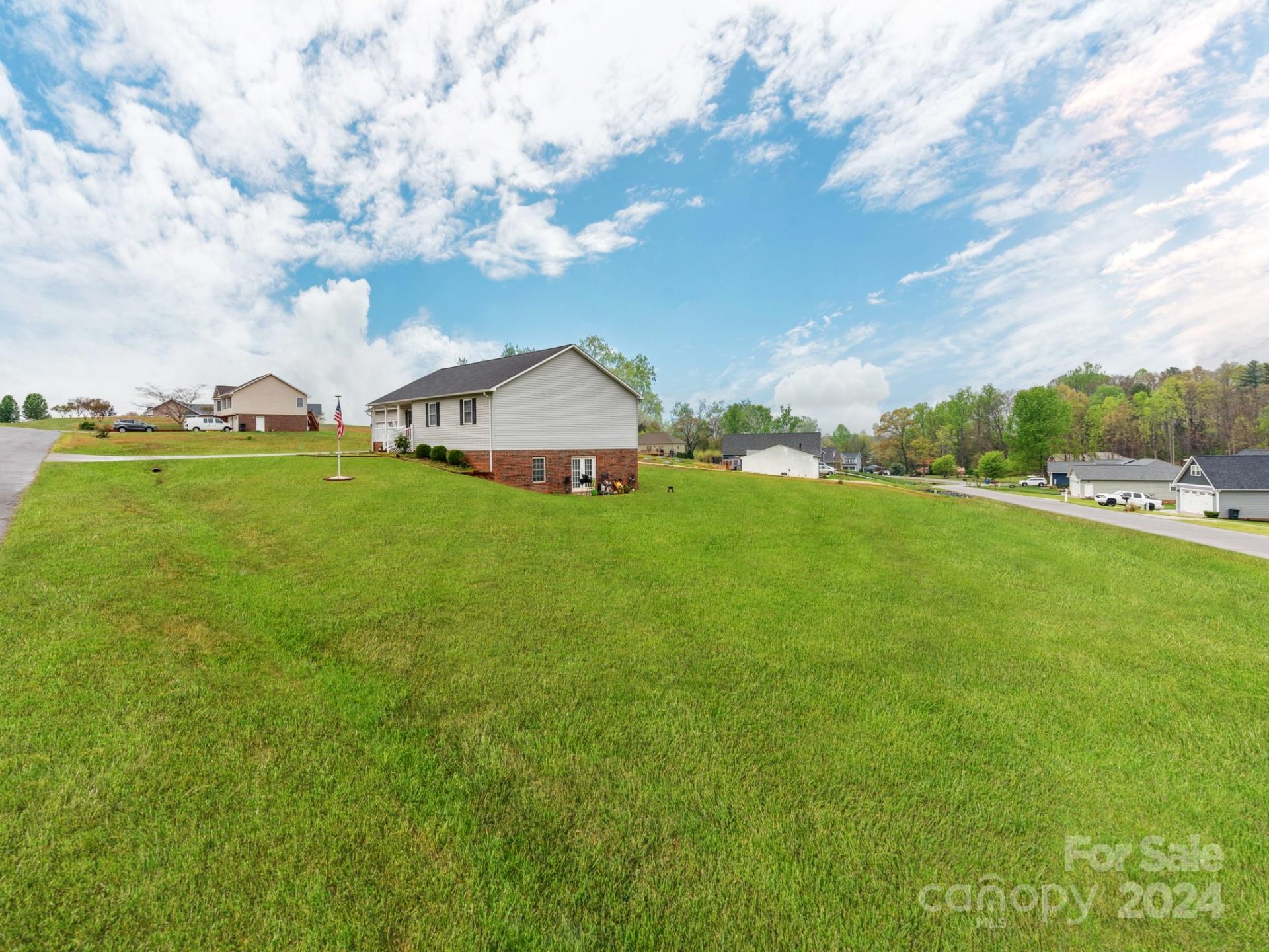 Property image 3 at 2613 Genes Loop, Morganton, NC 28655