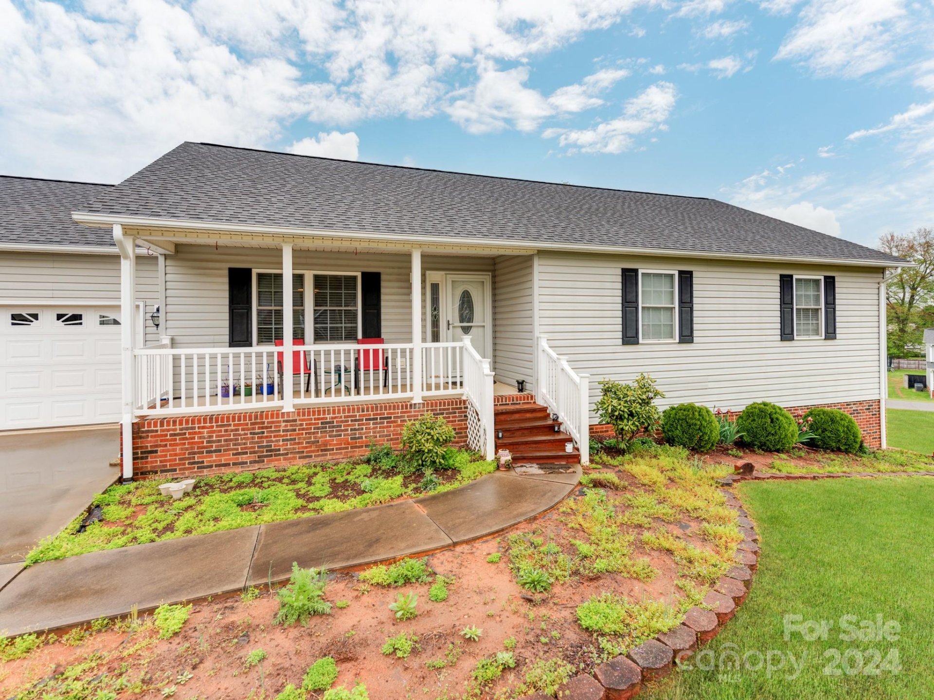 Property image 4 at 2613 Genes Loop, Morganton, NC 28655