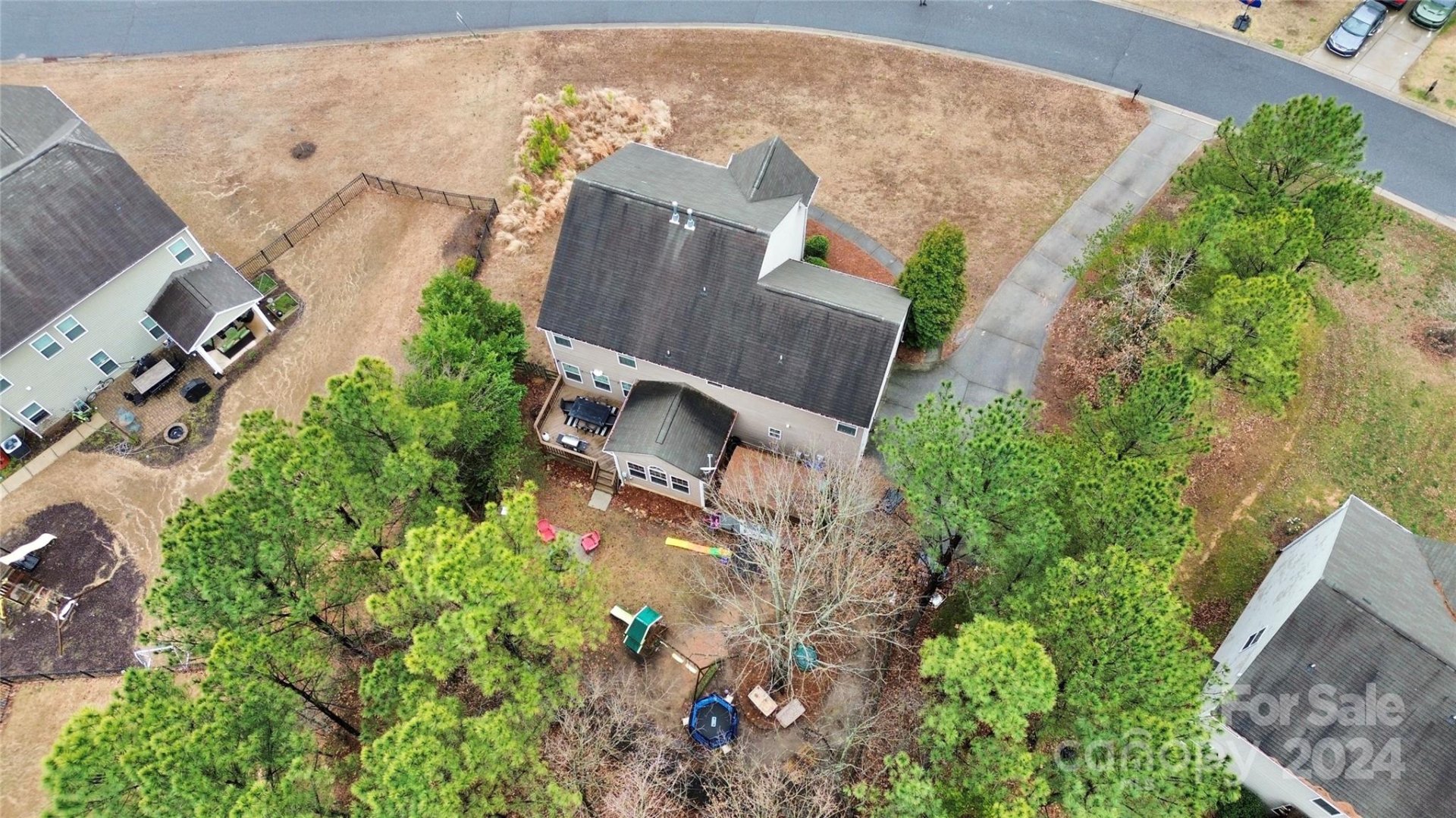Property image 3 at 305 Hydrangea Drive, Lake Wylie, SC 29710