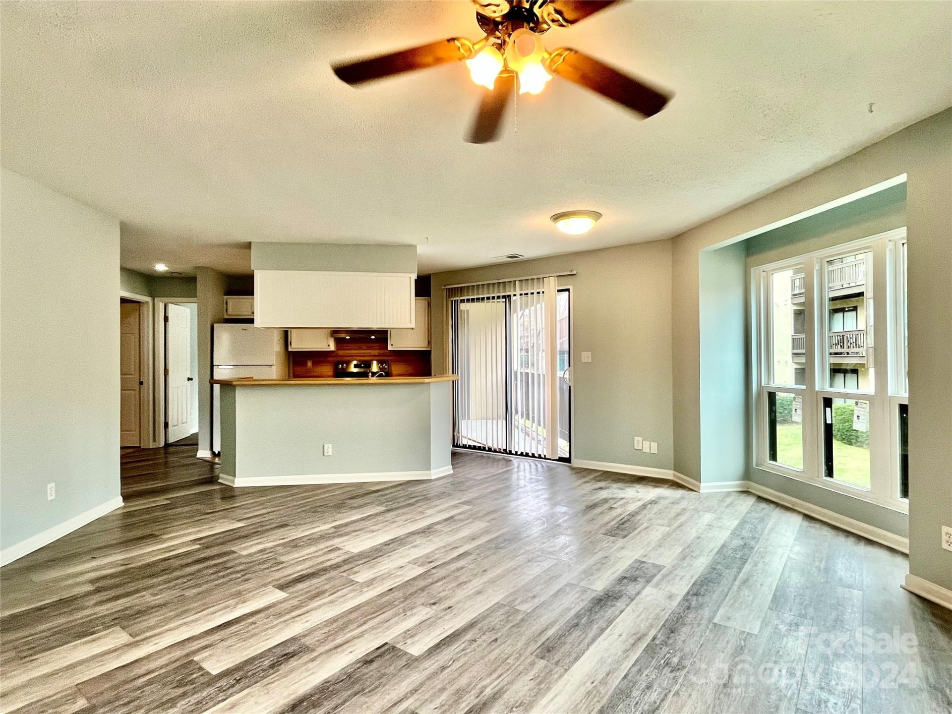 Property image 1 at 8073 Cedar Glen Drive, Charlotte, NC 28212