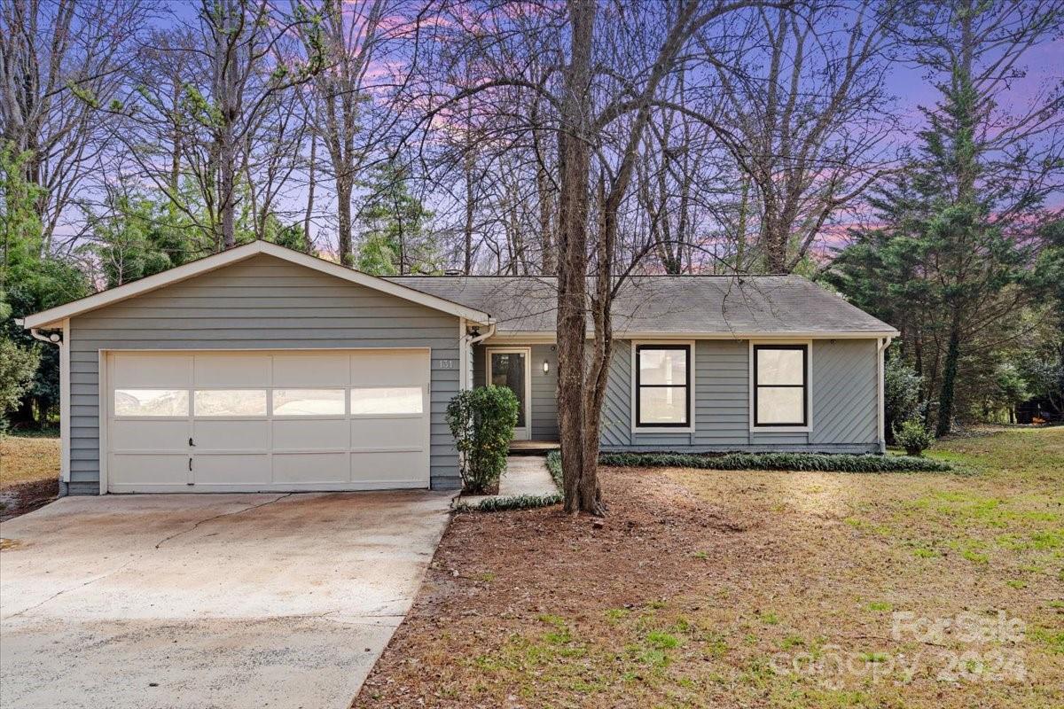 Property image 1 at 131 Regency Drive, Charlotte, NC 28211