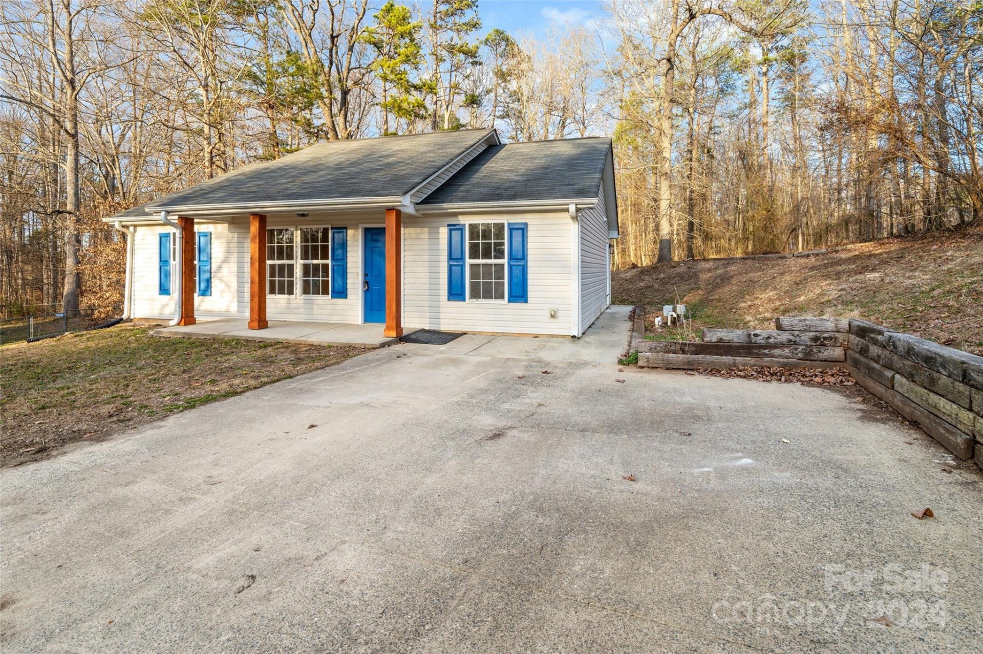 Property image 1 at 151 Crown Court, Kings Mountain, NC 28086