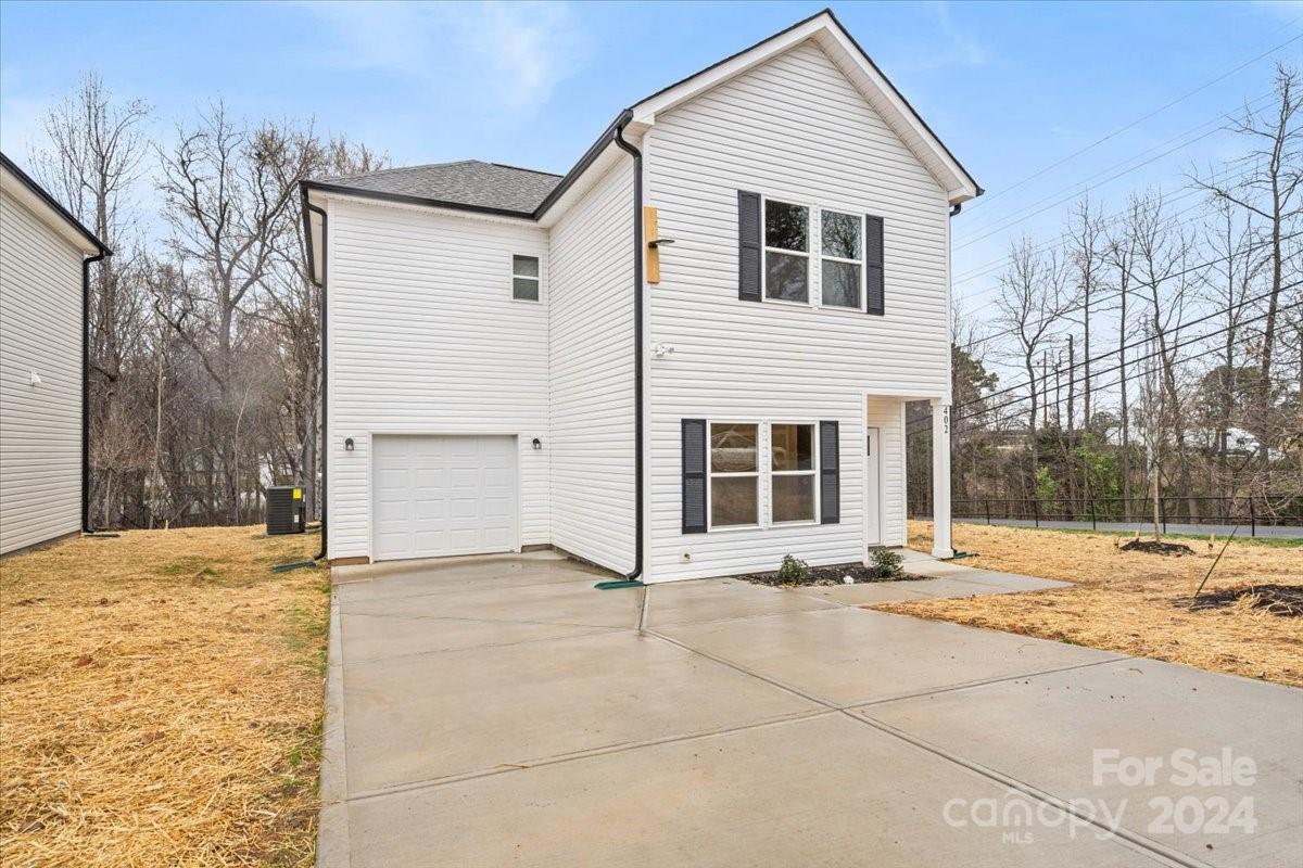 Property image 1 at 402 Presidents Court, Charlotte, NC 28217