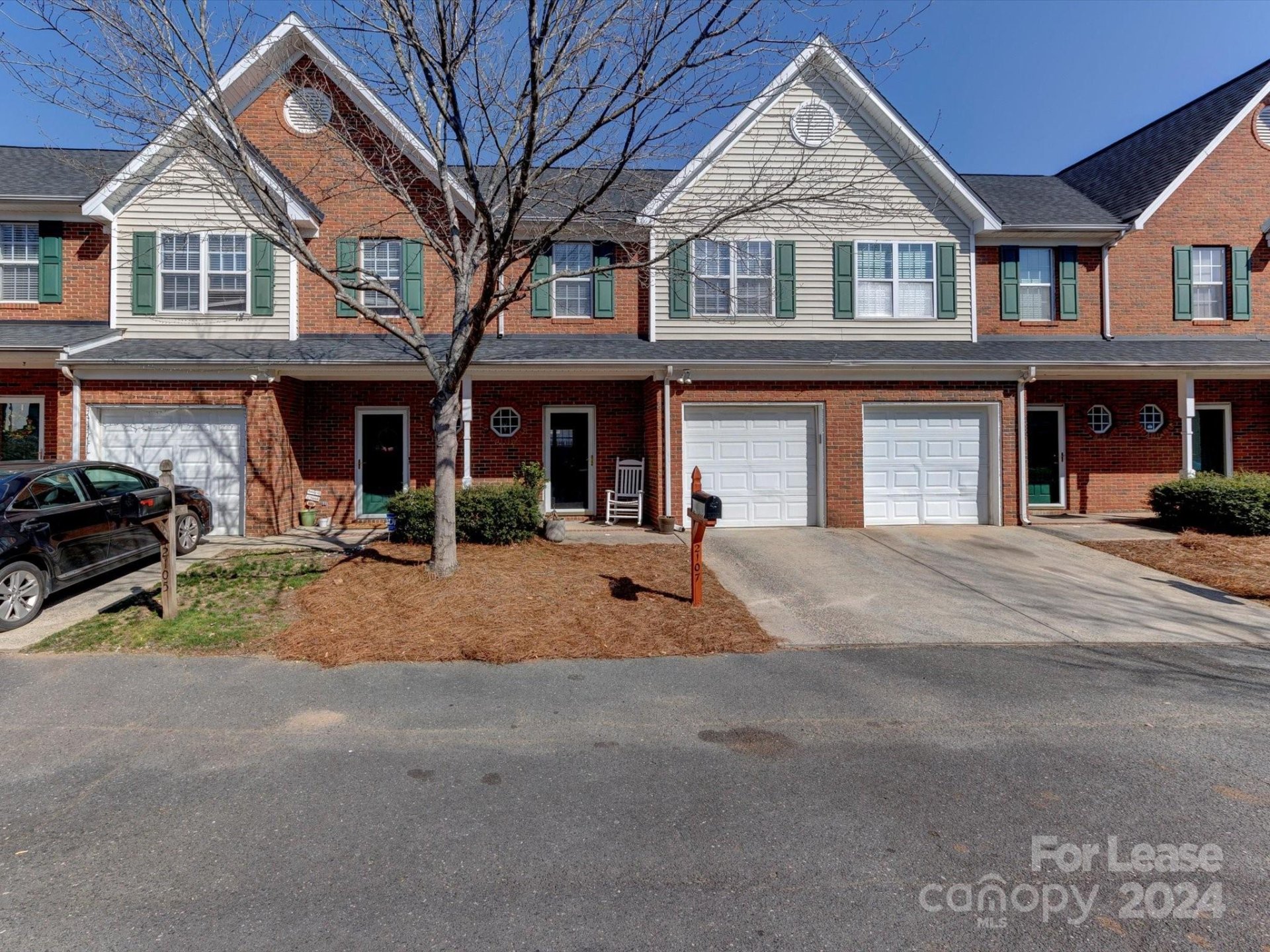 Property image 1 at 2107 Lennoxshire Square Court, Charlotte, NC 28210