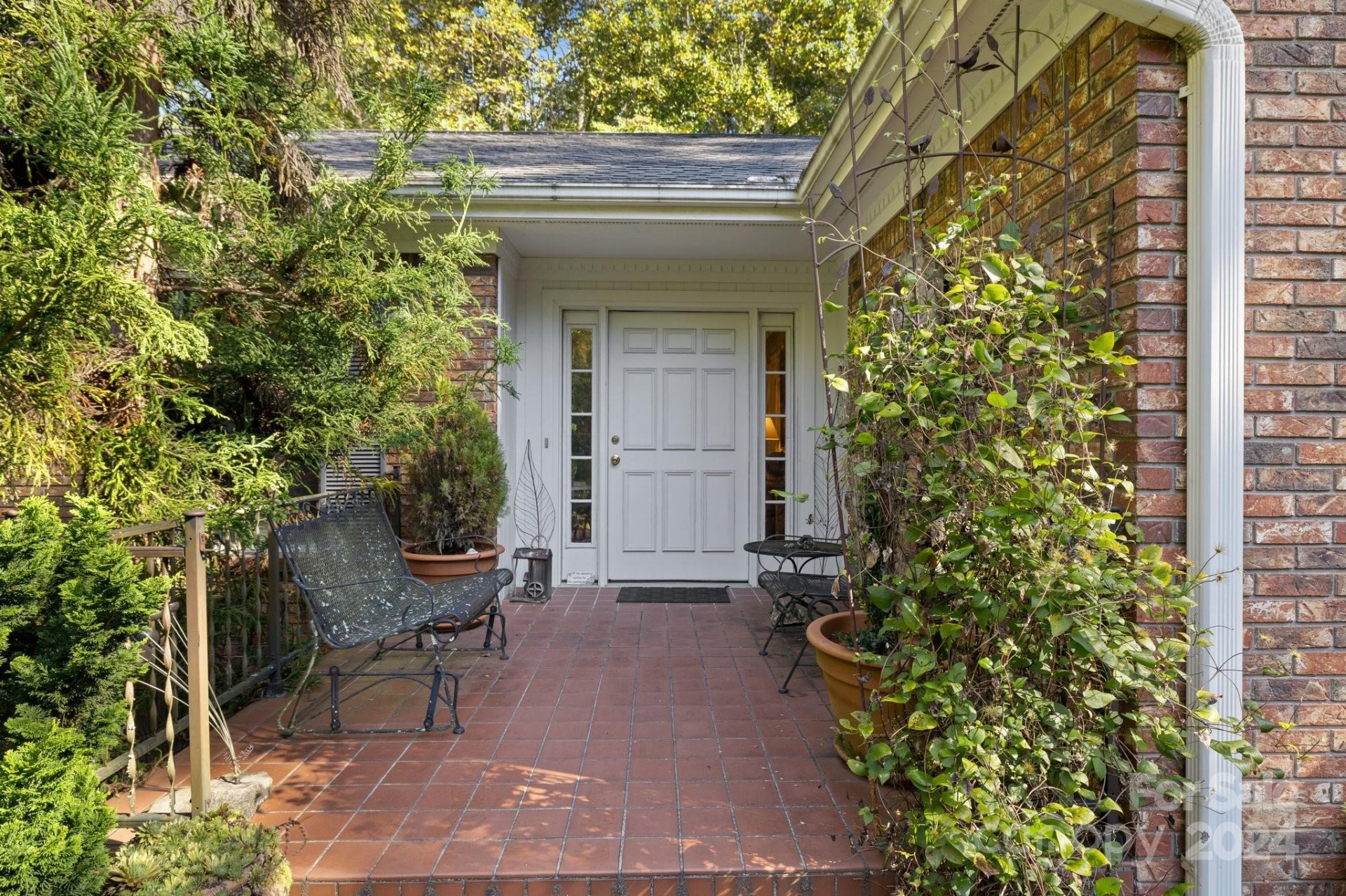 Property image 1 at 23 Legendary Road, Hendersonville, NC 28739