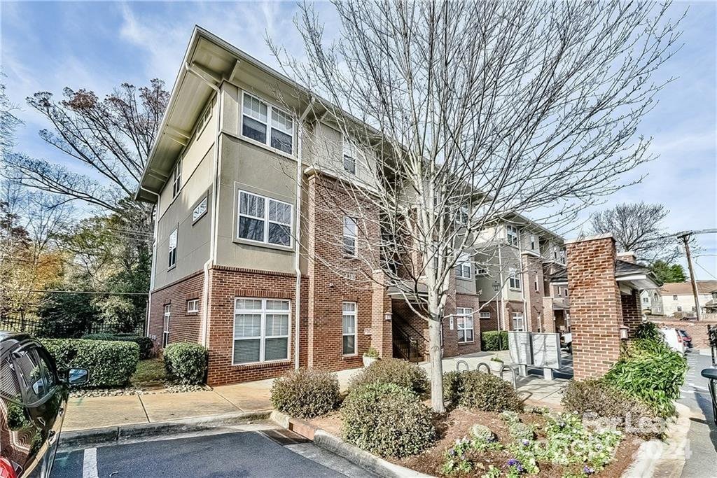 Property image 1 at 1308 Kenilworth Avenue, Charlotte, NC 28203