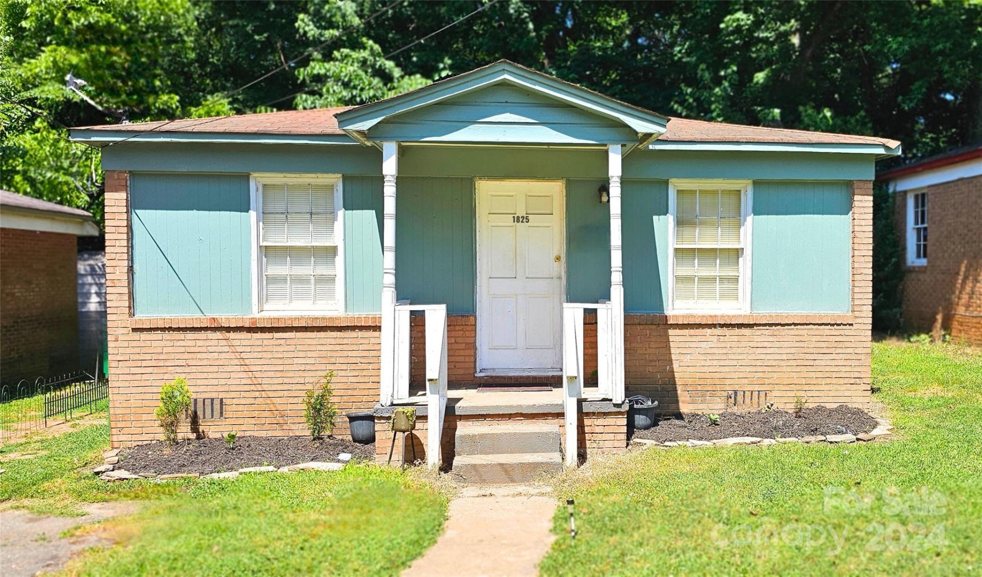 Property image 1 at 1825 Taylor Avenue, Charlotte, NC 28216