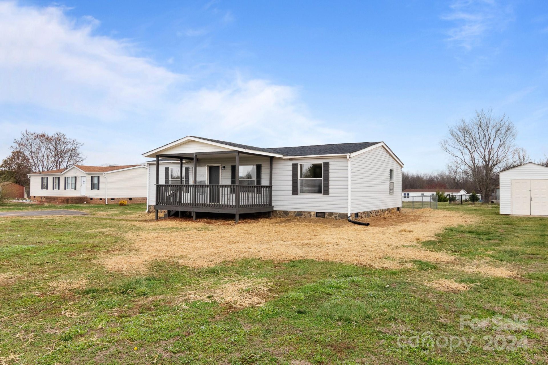 Property image 2 at 2366 Dillon Drive, Newton, NC 28658