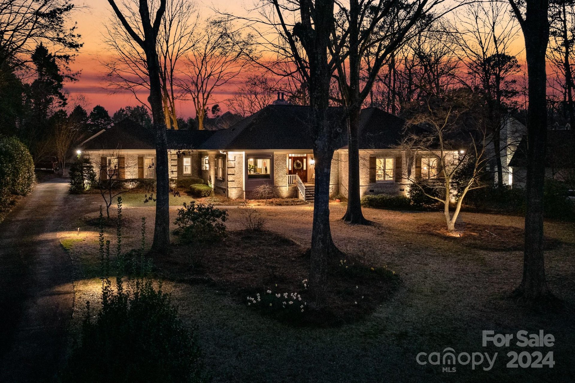 Property image 1 at 5008 Laurel Grove Lane, Matthews, NC 28104