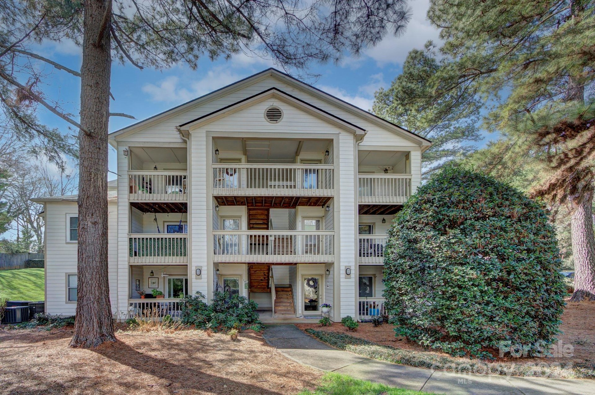 Property image 1 at 1041 Churchill Downs Court, Charlotte, NC 28211