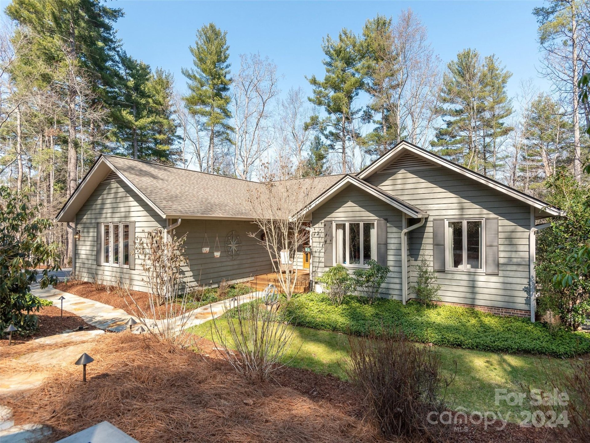 Property image 1 at 7 Claremont Drive, Flat Rock, NC 28731