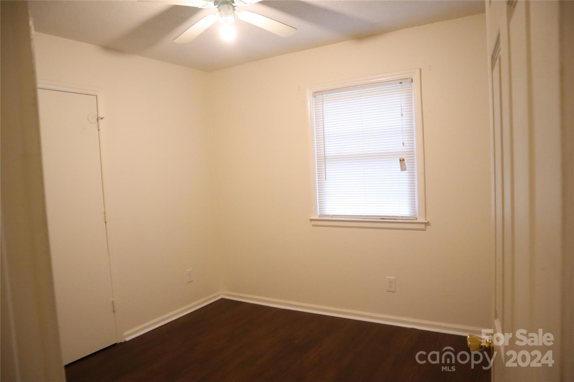 Property image 5 at 5125 Delivau Drive, Charlotte, NC 28215