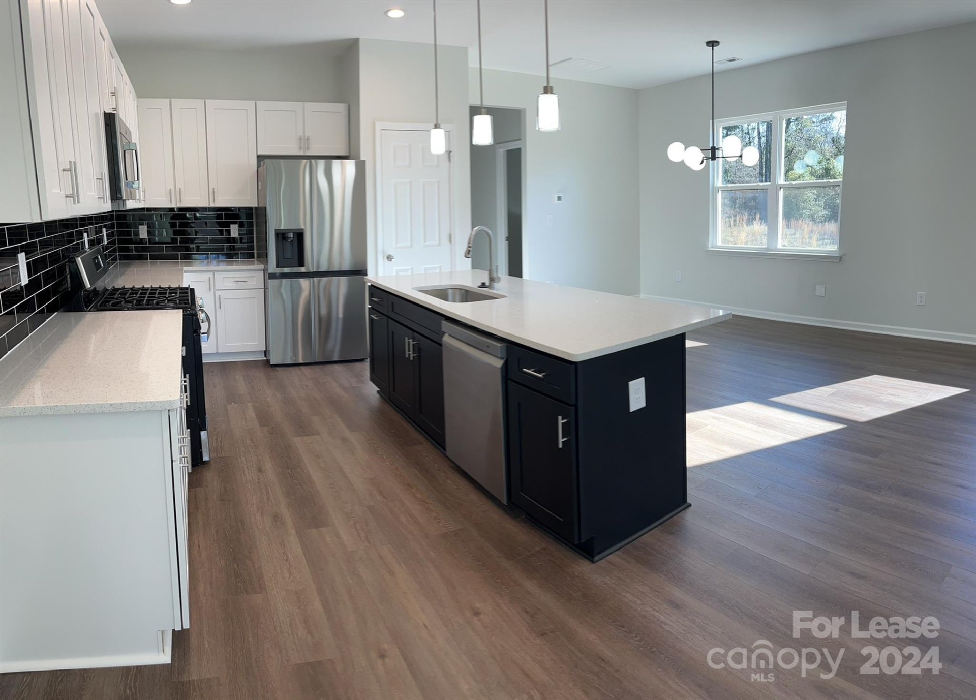 1005 Blessing Orchid Alley