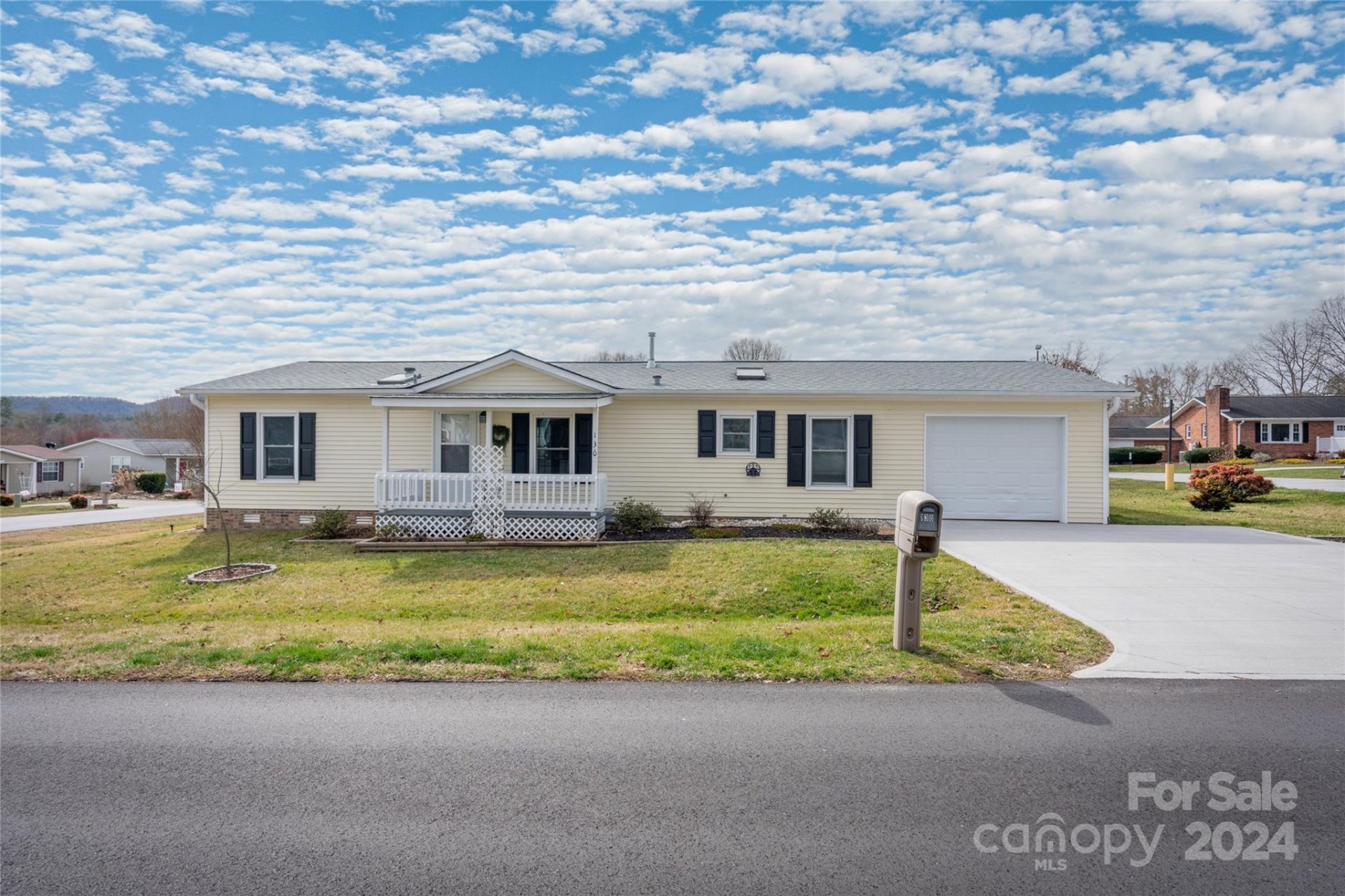 Property image 1 at 130 Riverwind Drive, Hendersonville, NC 28739