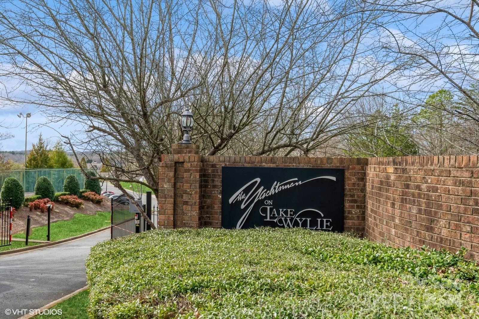 13824 Queens Harbor Road