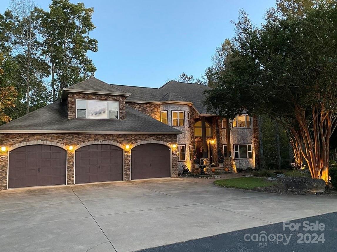 200 Lake Club Drive