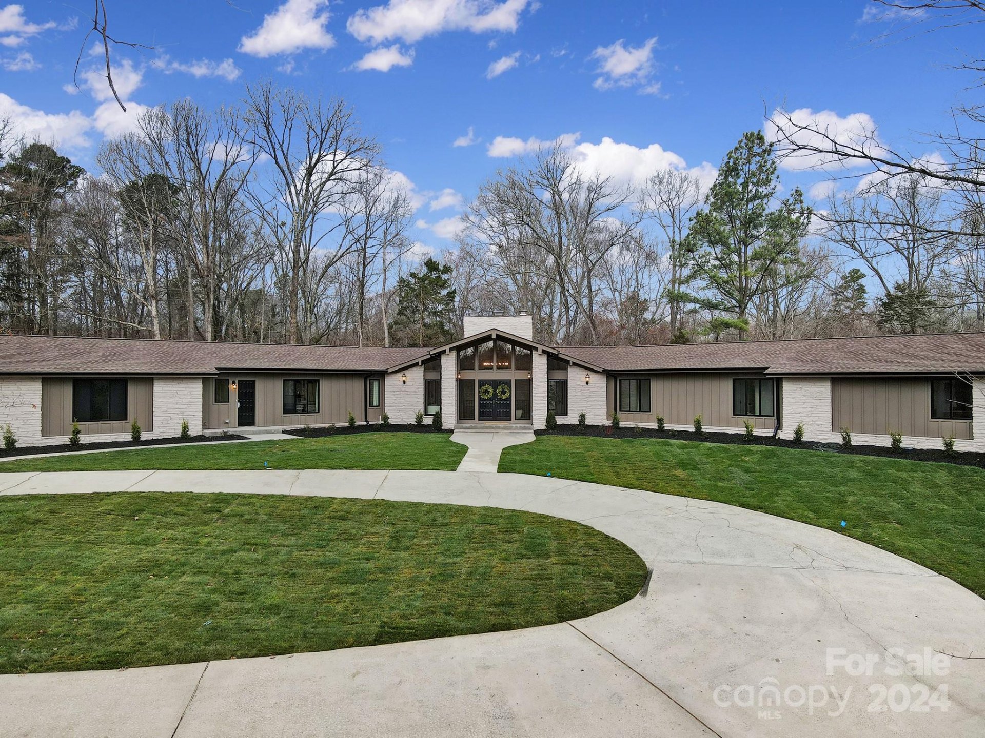 Property image 1 at 7045 Rockland Drive, Charlotte, NC 28213