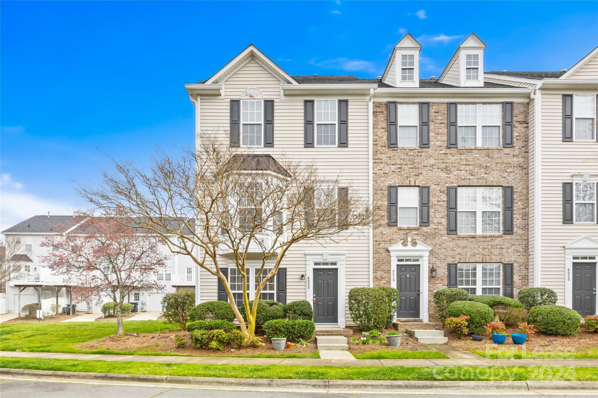 Property image 1 at 8025 Bristle Toe Lane, Charlotte, NC 28277