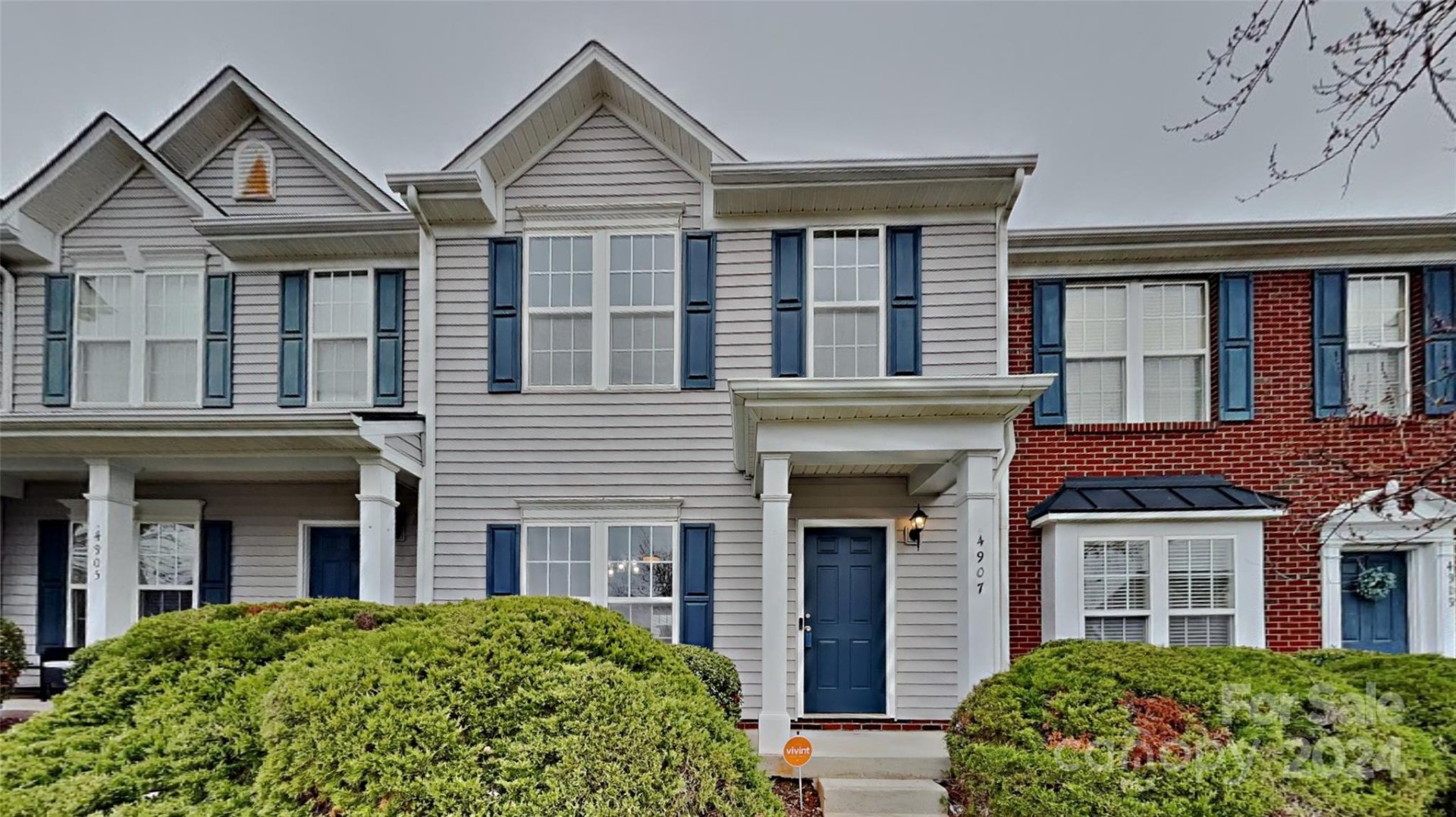 Property image 1 at 4907 Sunburst Lane, Charlotte, NC 28213