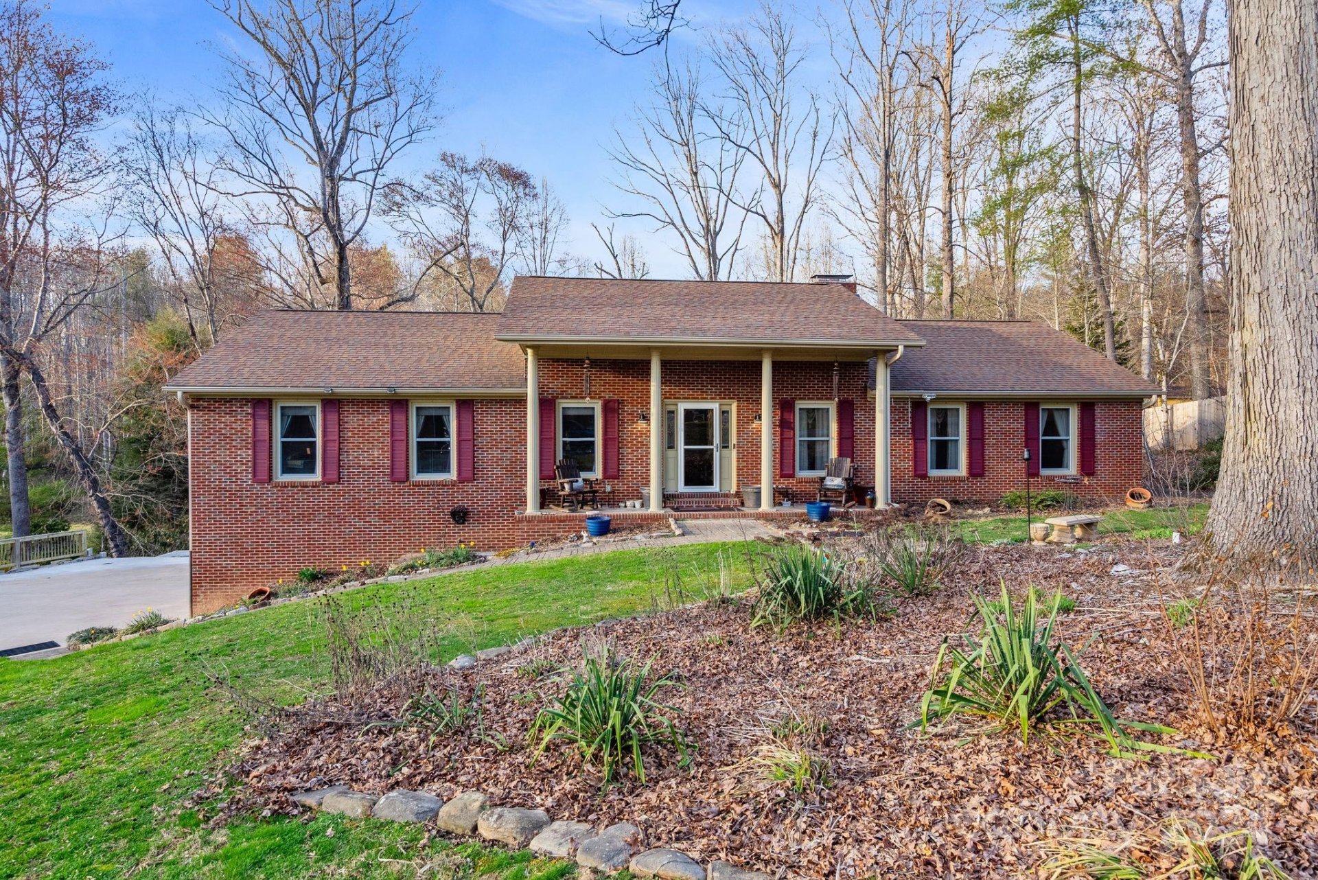 Property image 1 at 11 High Meadows Drive, Candler, NC 28715