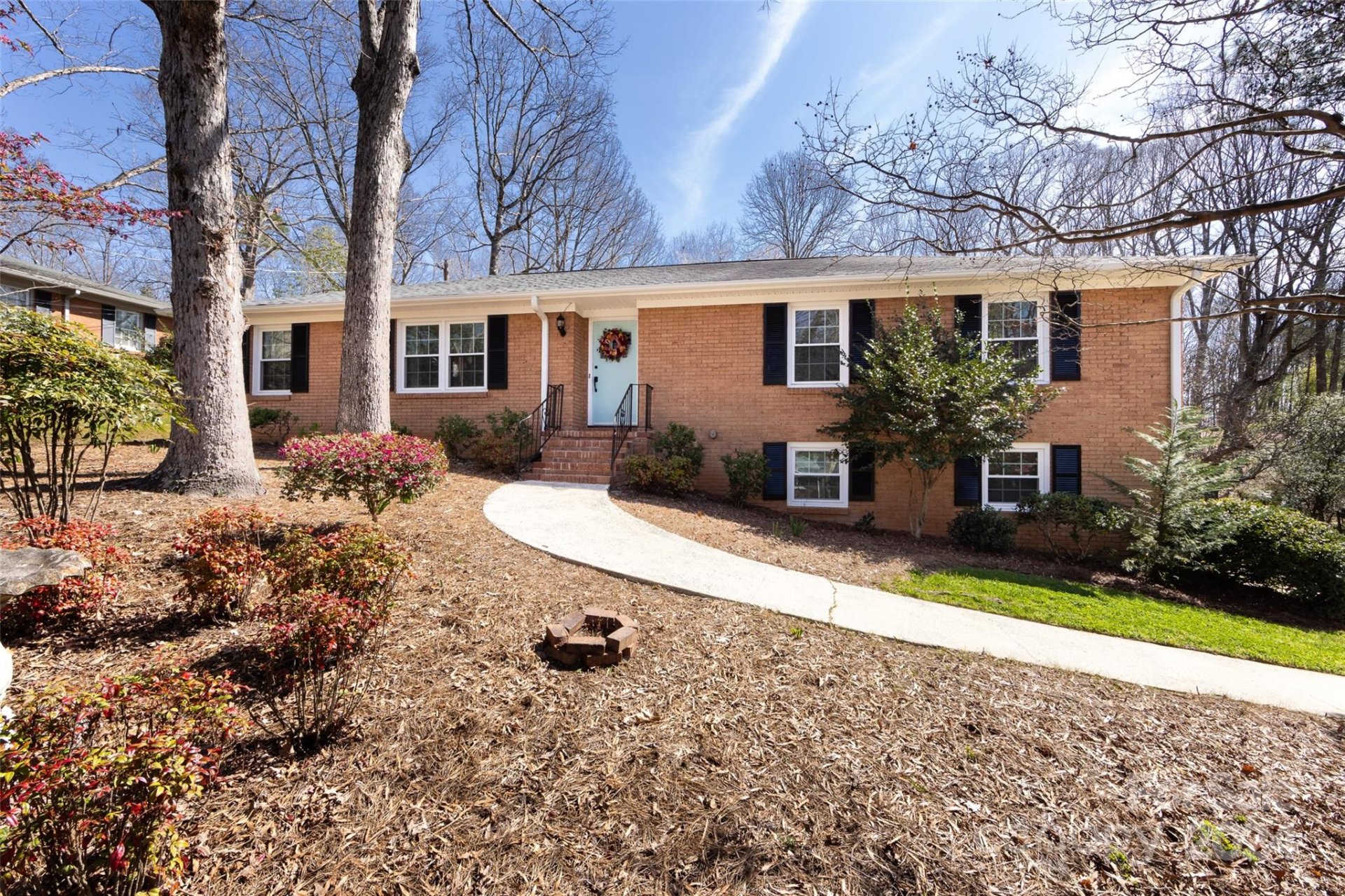 1814 Summerhill Drive