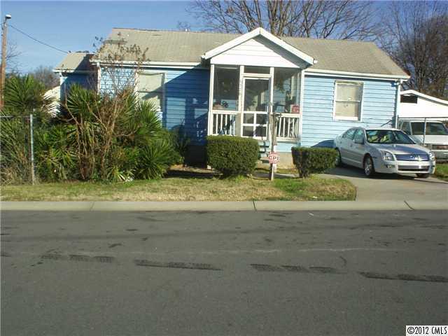 Property image 1 at 3720 Louisiana Avenue, Charlotte, NC 28208