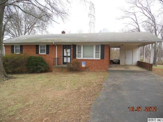 876 Stowe Lane