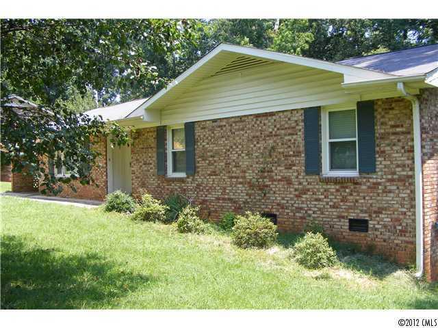 Property image 1 at 1600 Fleetwood Drive, Gastonia, NC 28054