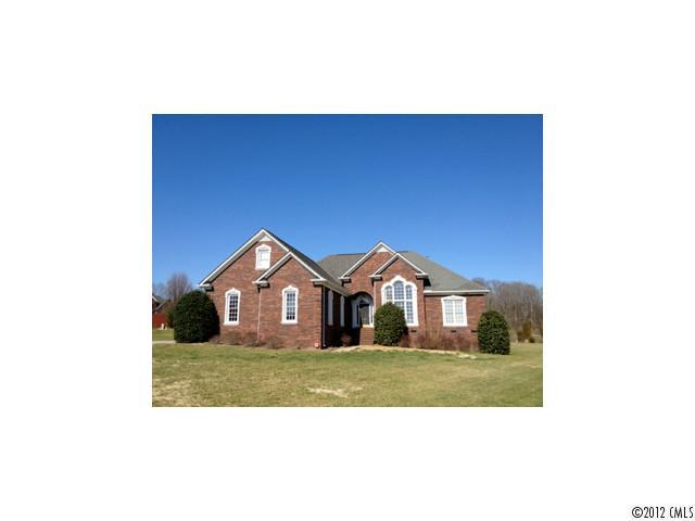 Property image 1 at 330 Hawksnest Court, Matthews, NC 28104