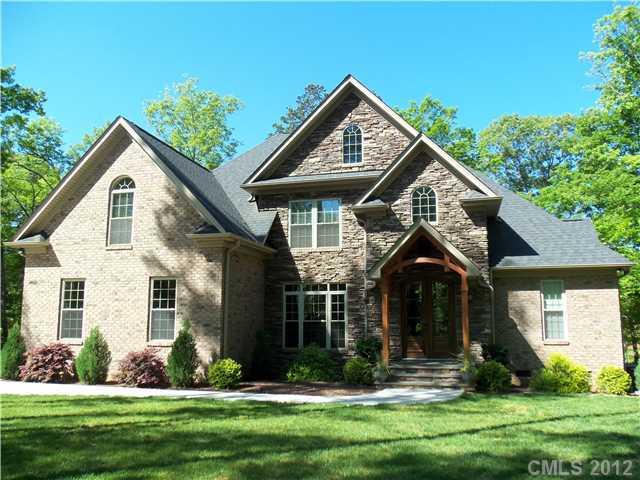 Property image 1 at 8819 Blaydon Drive, Charlotte, NC 28227