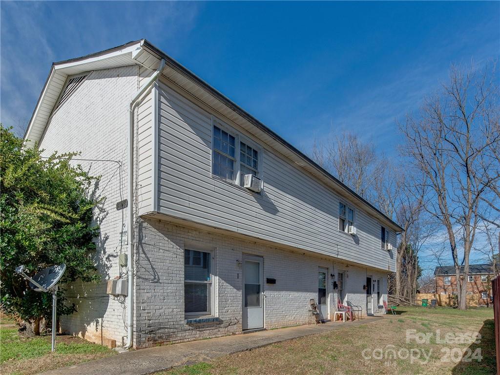 Property image 1 at 3616 Kentucky Avenue, Charlotte, NC 28216