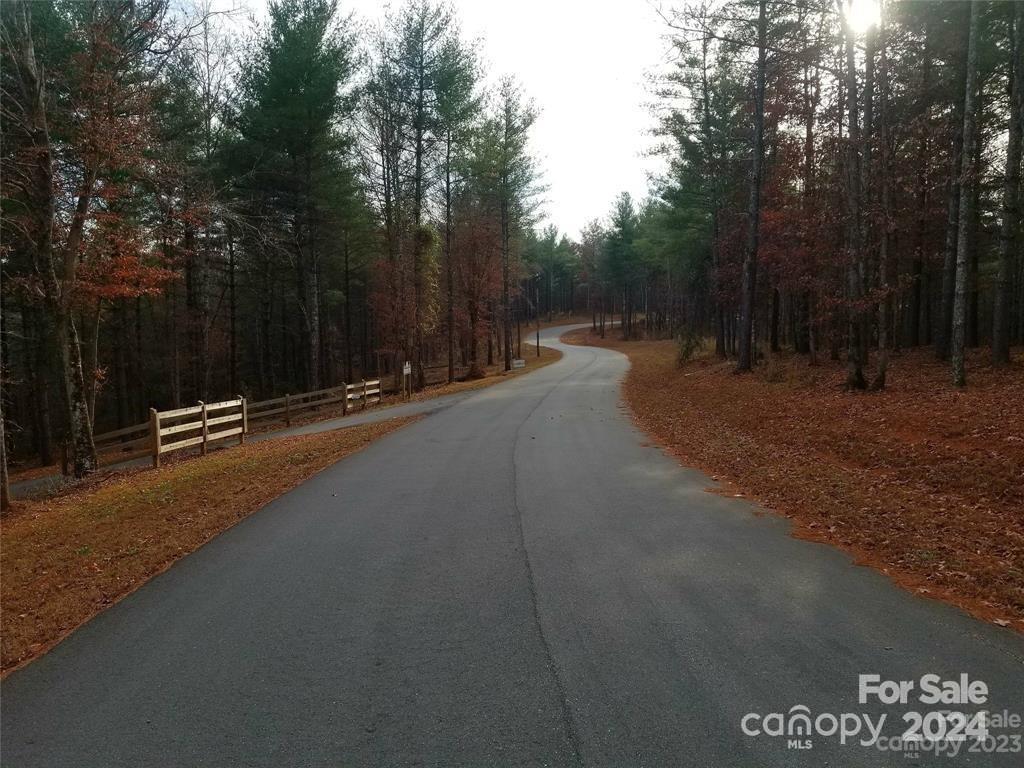 Property image 3 at 3101 Bear Paw Avenue, Valdese, NC 28690