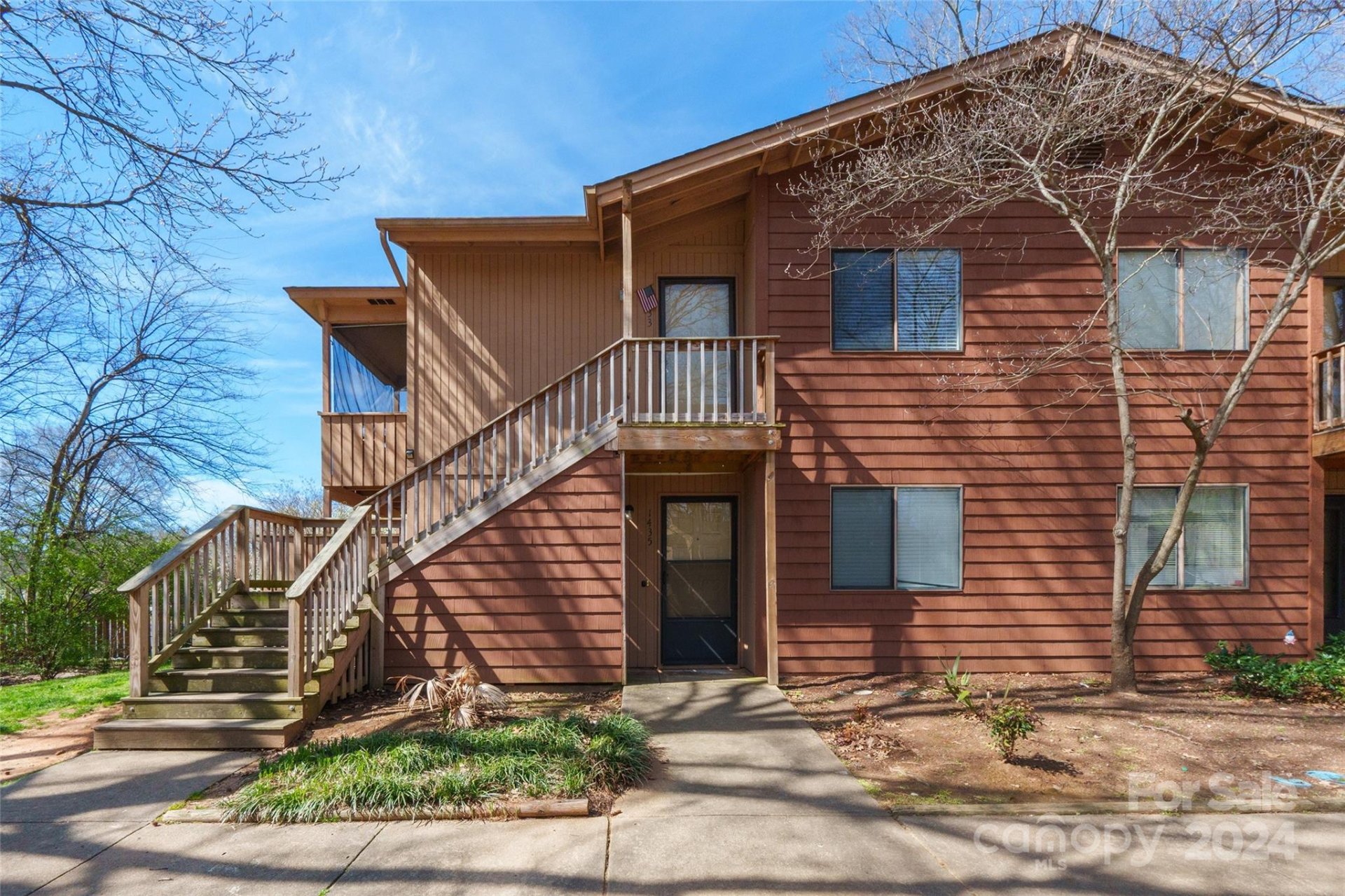 1435 Riverwood Court