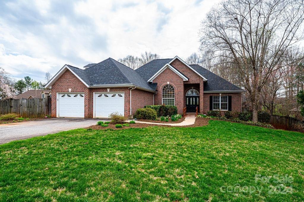Property image 1 at 4155 Tuscany Court, Hickory, NC 28602