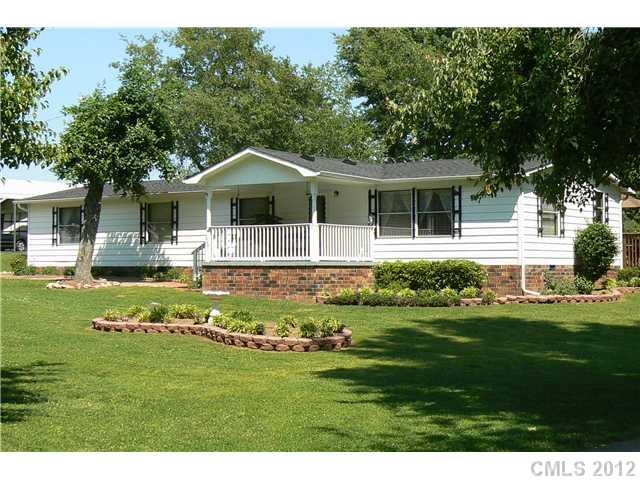 Property image 1 at 6545 Denver Heights Circle, Denver, NC 28037