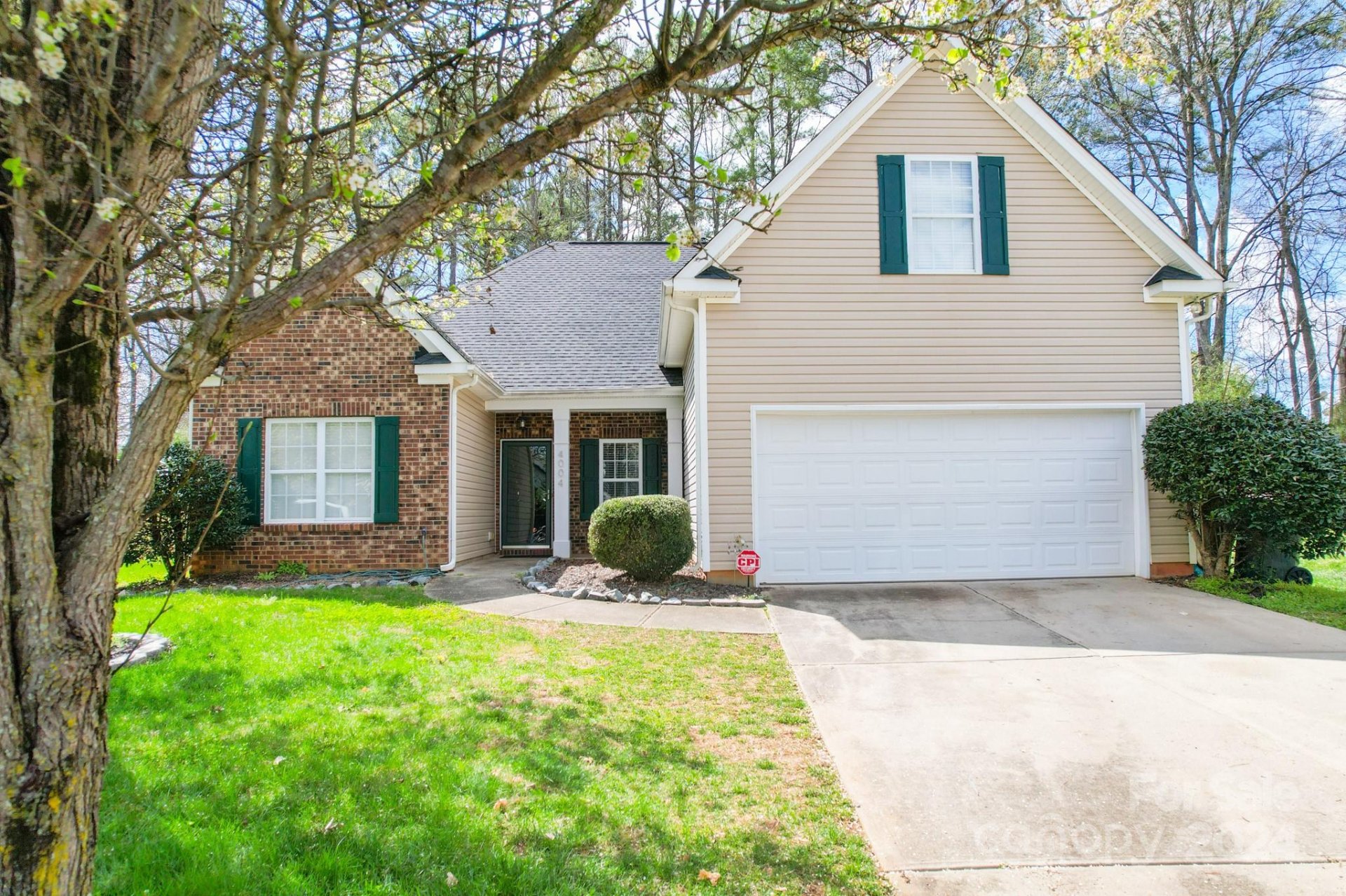 Property image 1 at 4004 Asher Court, Charlotte, NC 28215