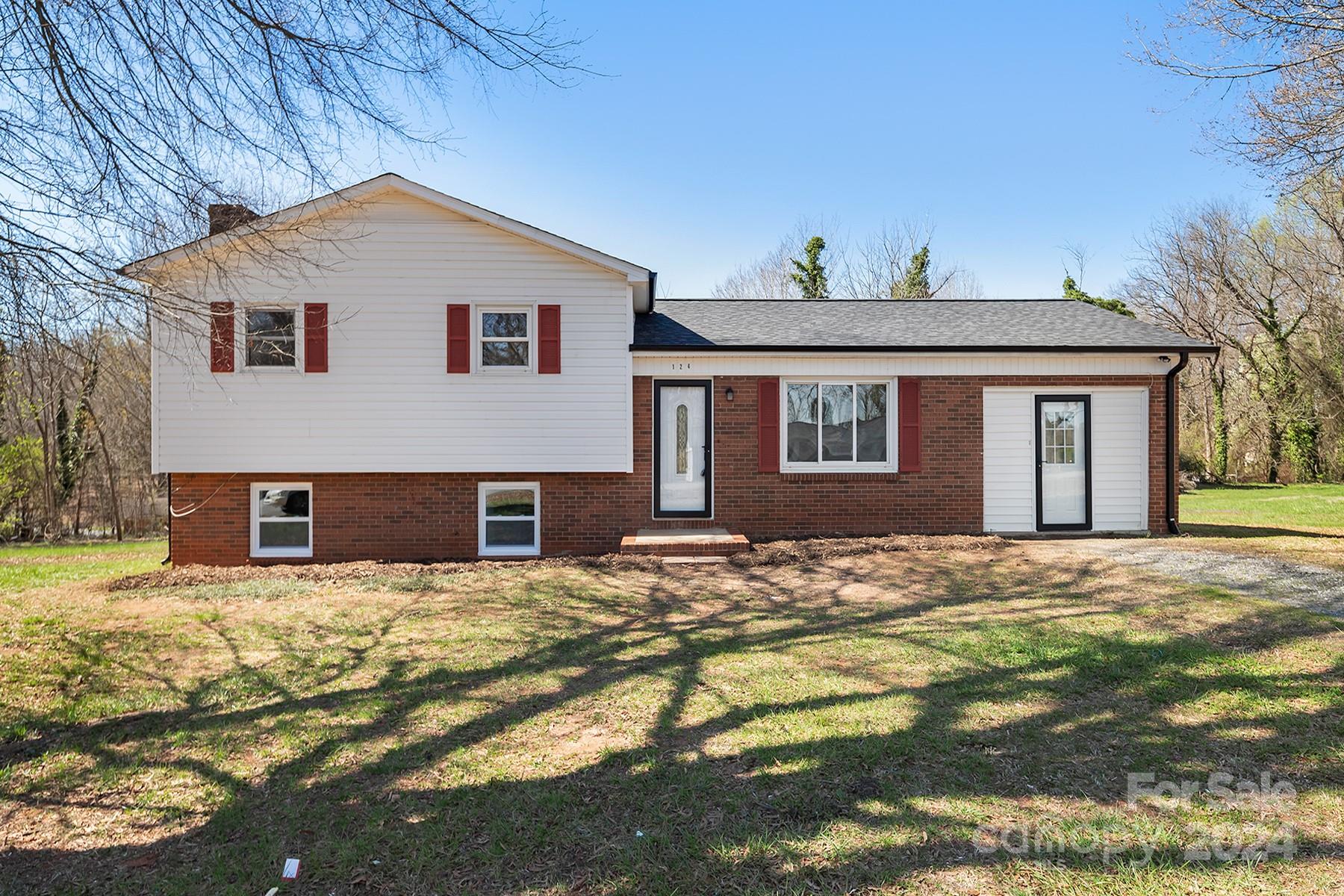 Property image 1 at 124 Kilborne Drive, Newton, NC 28658