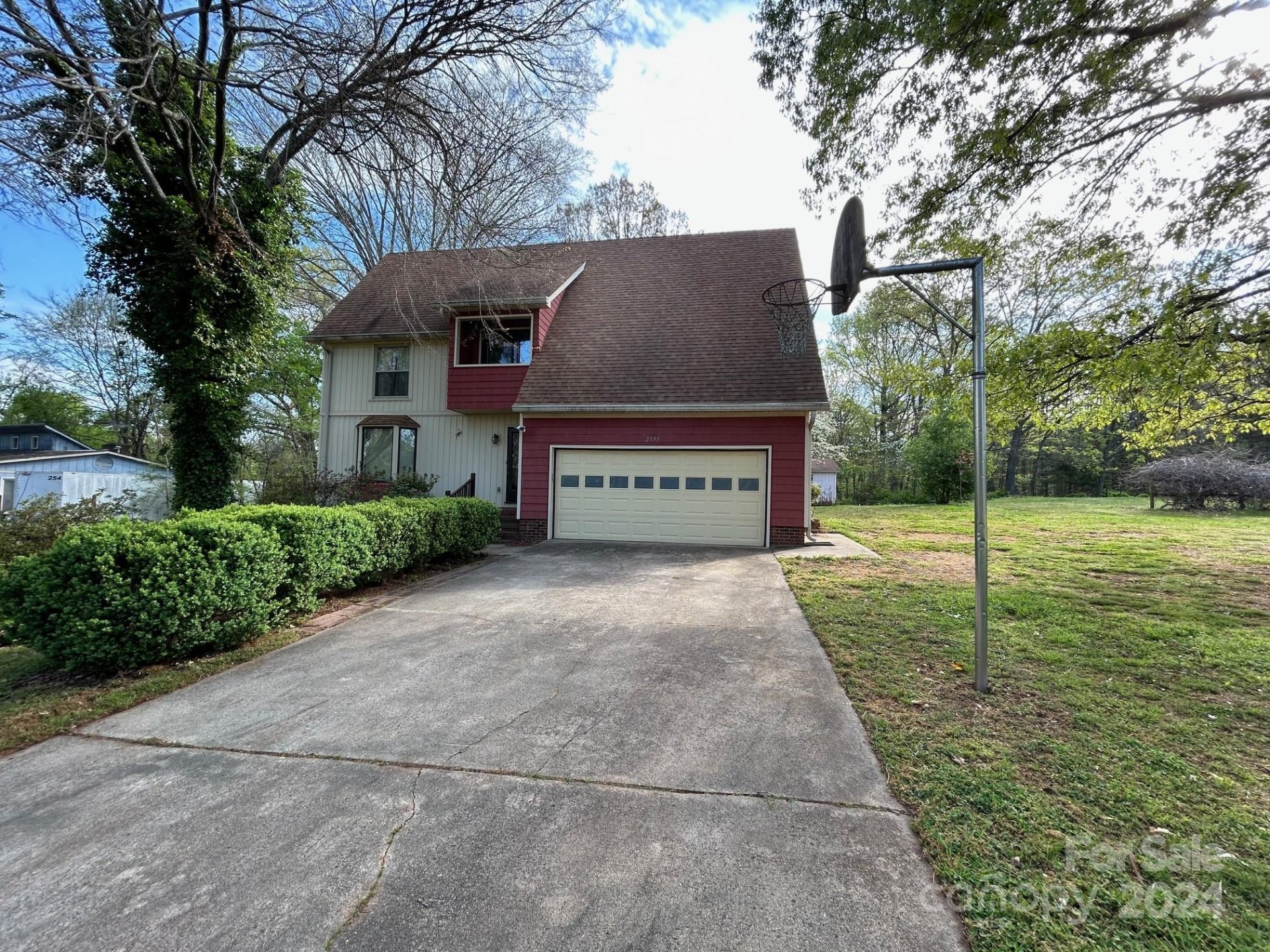 2599 Saddlewood Circle