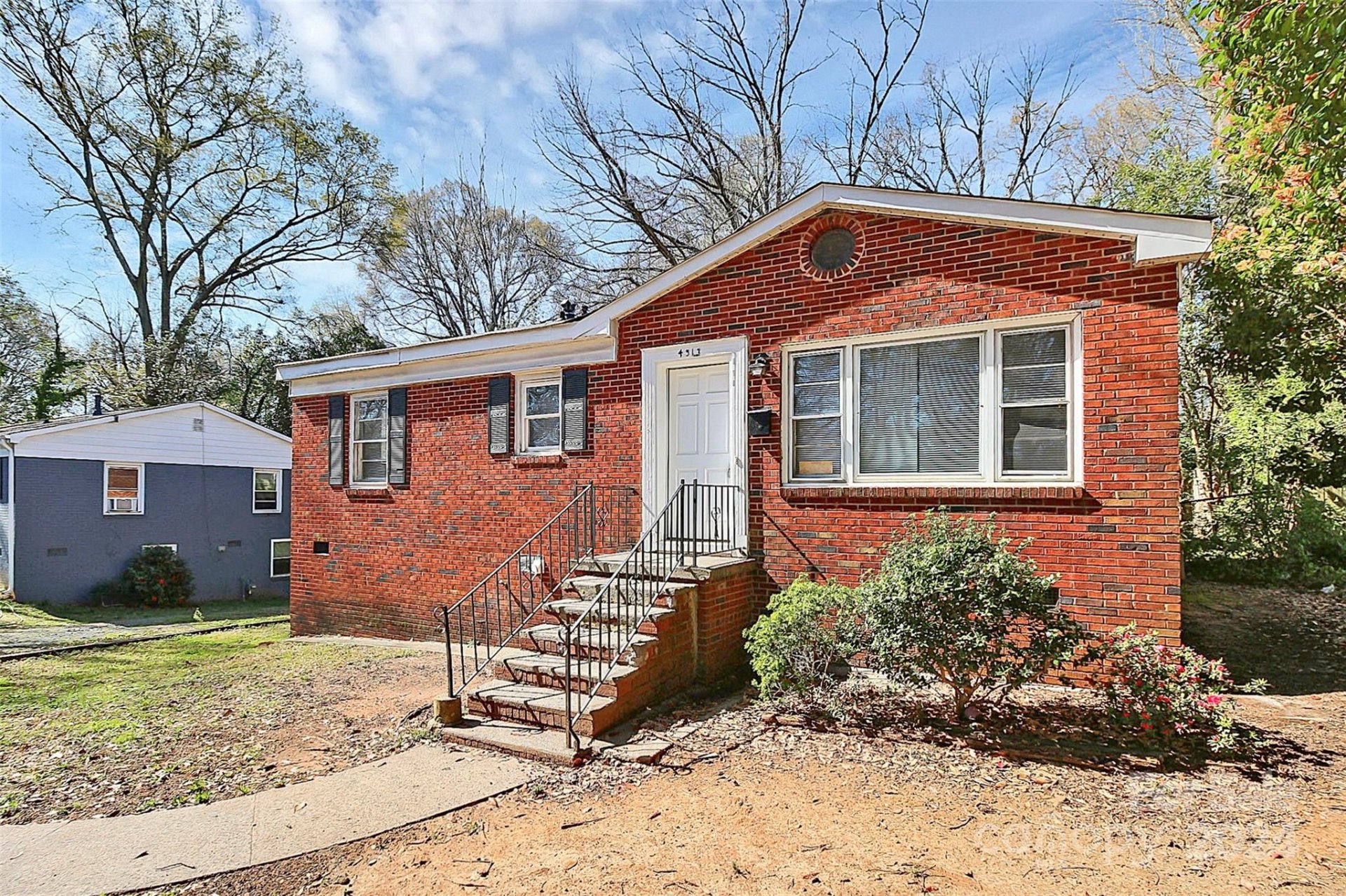Property image 1 at 4317 Welling Avenue, Charlotte, NC 28208