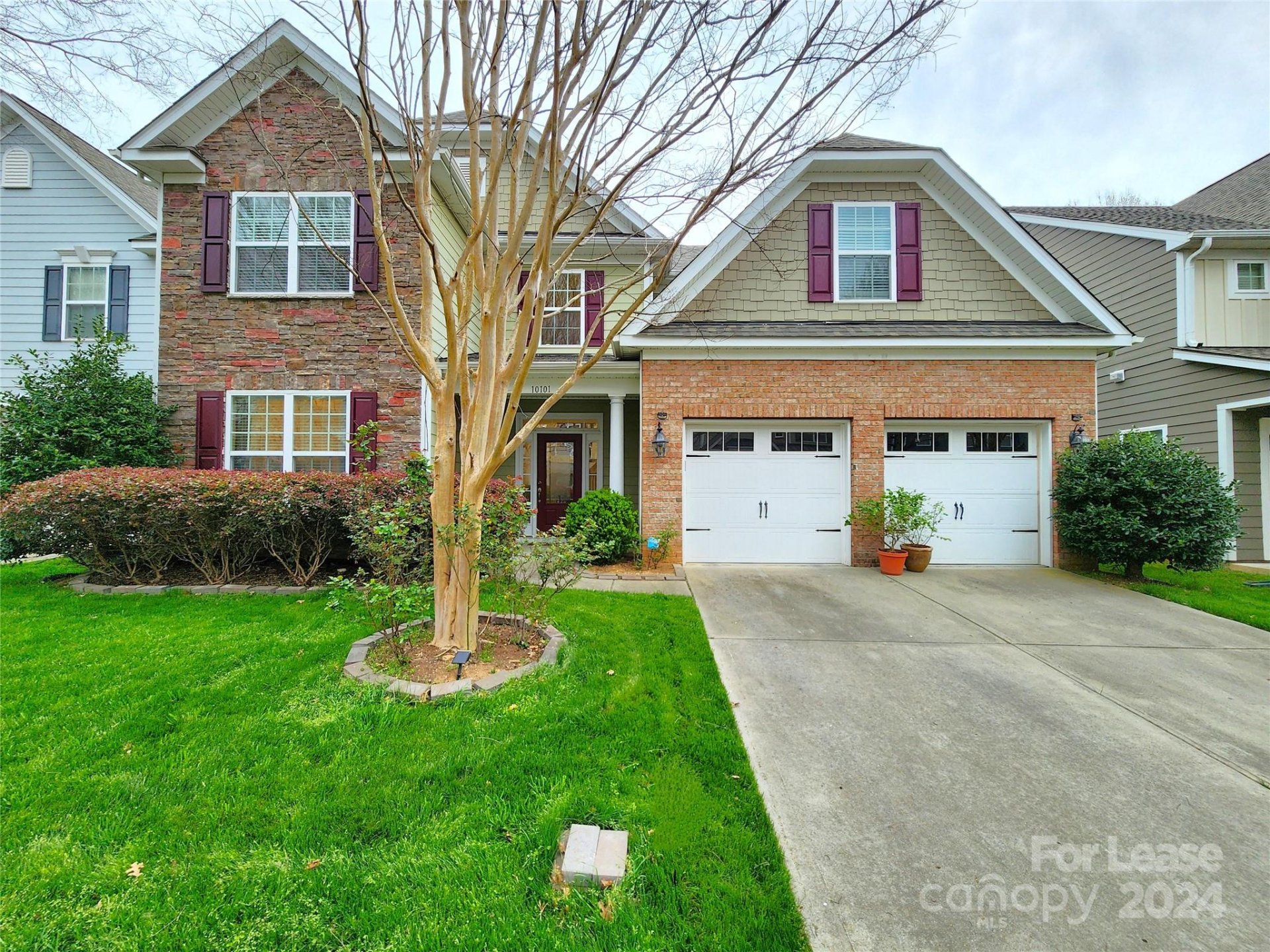 Property image 1 at 10101 Elizabeth Crest Lane, Charlotte, NC 28277