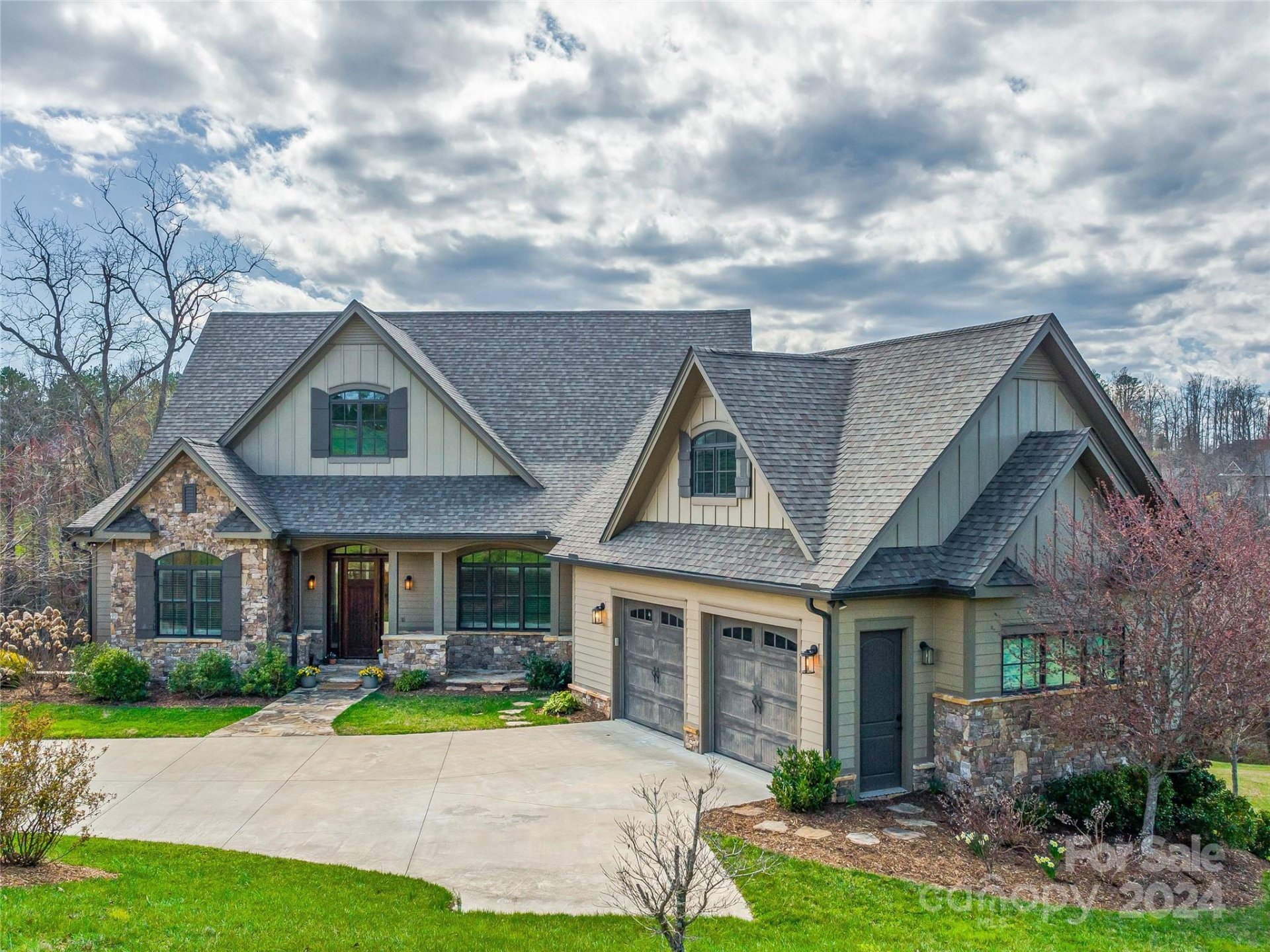 Property image 1 at 20 Falling Star Court, Fletcher, NC 28732