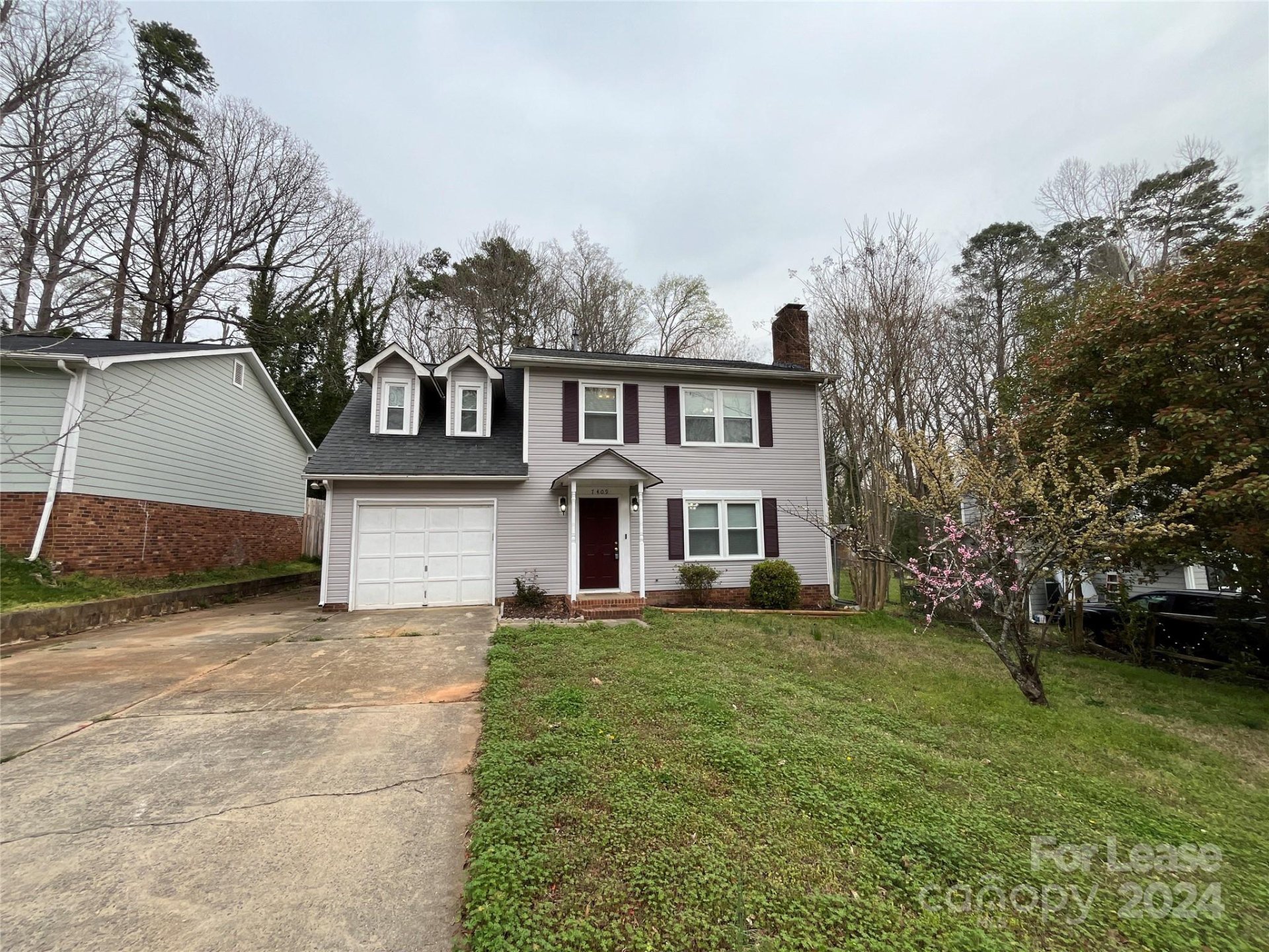Property image 1 at 7409 Lockmont Drive, Charlotte, NC 28212