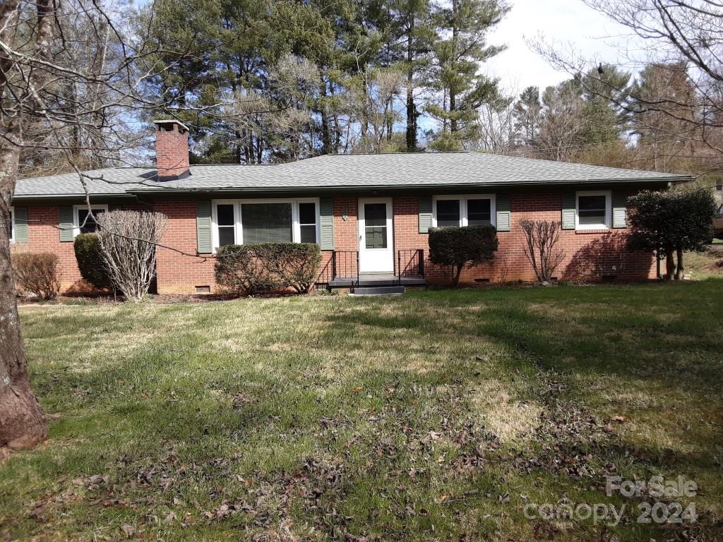 Property image 1 at 397 Balsam Road, Hendersonville, NC 28792