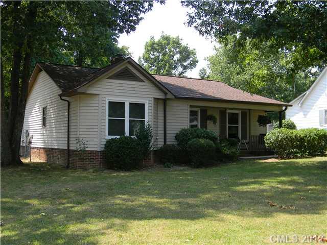 Property image 1 at 1451 Midlake Avenue, Kannapolis, NC 28083