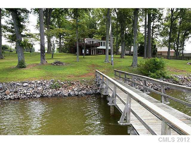 Property image 1 at 208 Morgan Bluff Road, Mooresville, NC 28117