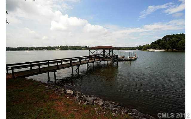 Property image 3 at 208 Morgan Bluff Road, Mooresville, NC 28117