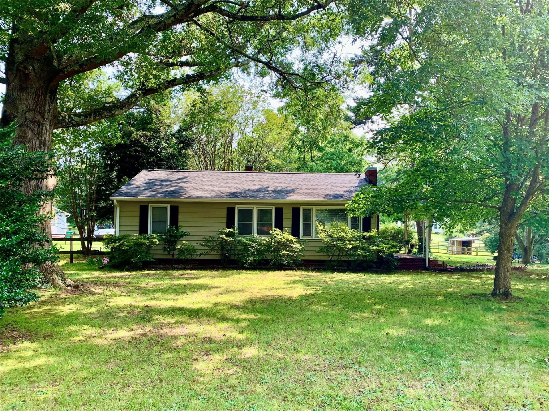 Property image 1 at 216 Radio Road, Charlotte, NC 28216