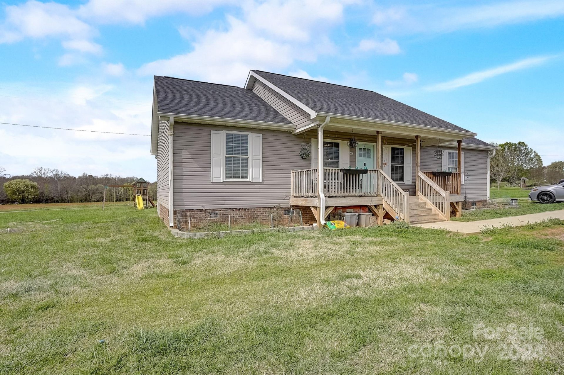 Property image 4 at 2407 Dellinger Drive, Newton, NC 28658