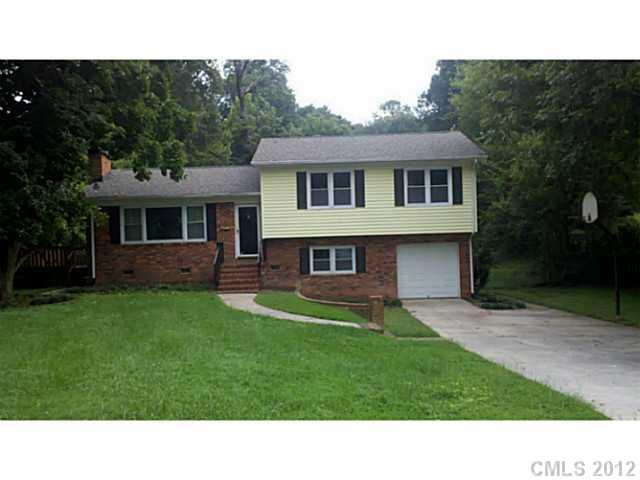 Property image 1 at 2111 Sharon Avenue, Charlotte, NC 28211